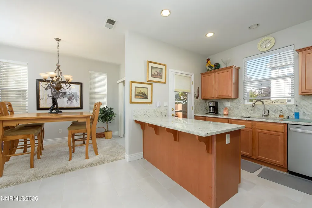 1648 Minden Village Minden NV 89423
