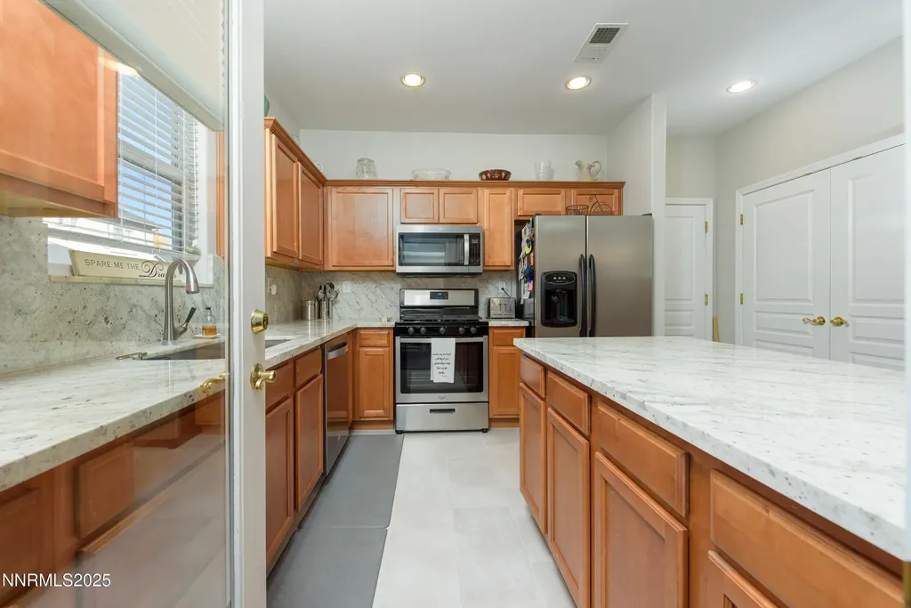 1648 Minden Village Minden NV 89423