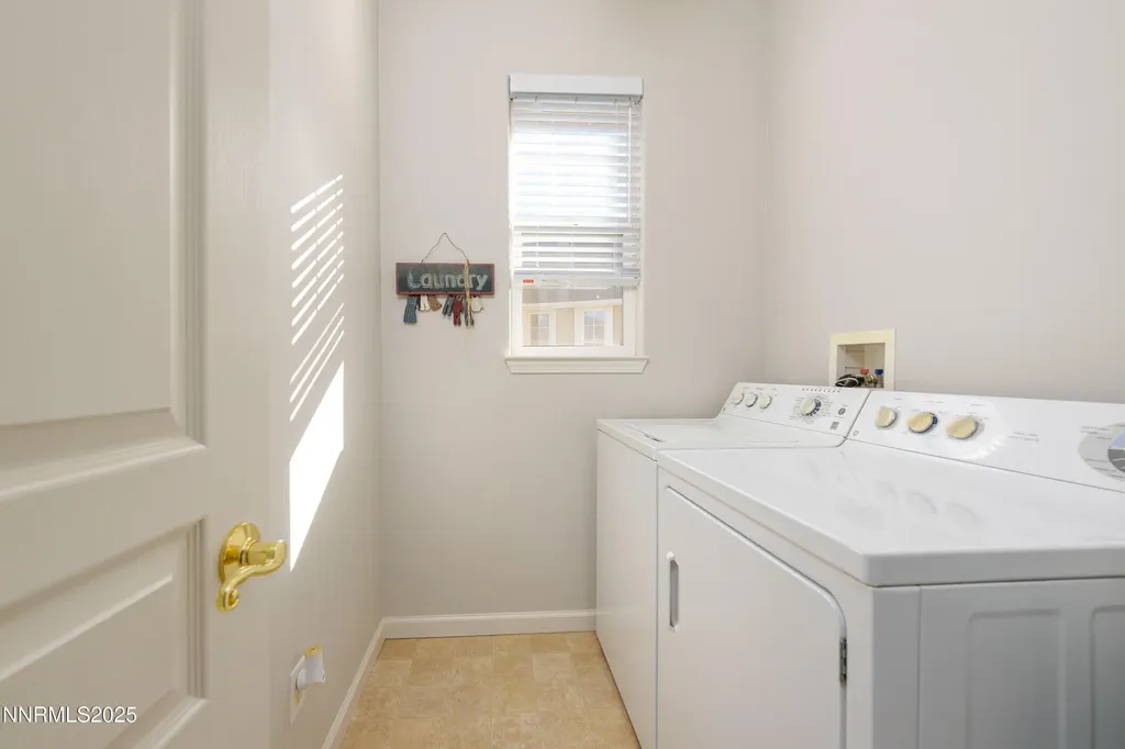 1648 Minden Village Minden NV 89423