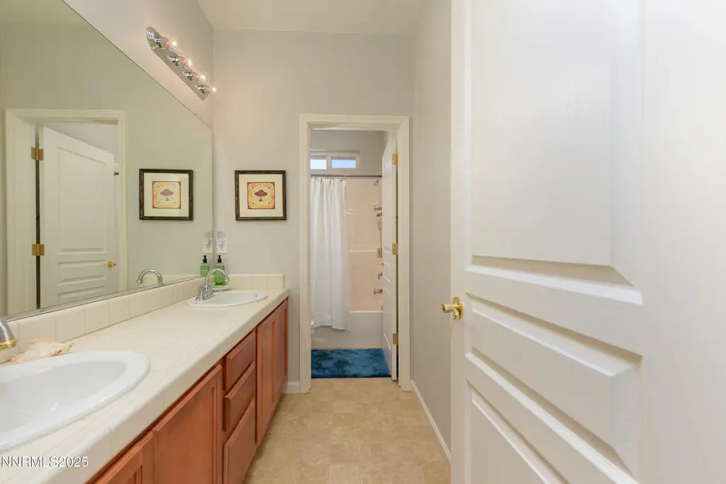 1648 Minden Village Minden NV 89423