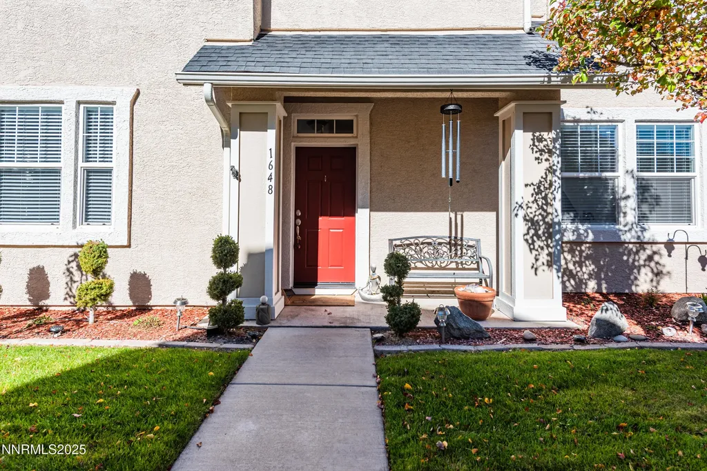 1648 Minden Village Minden NV 89423