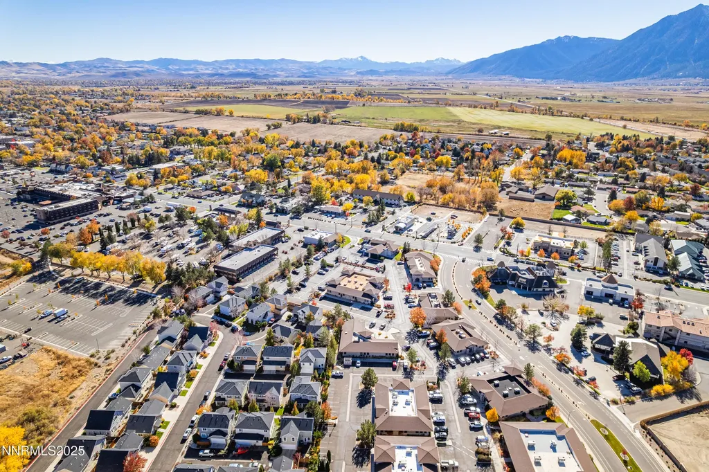 1648 Minden Village Minden NV 89423