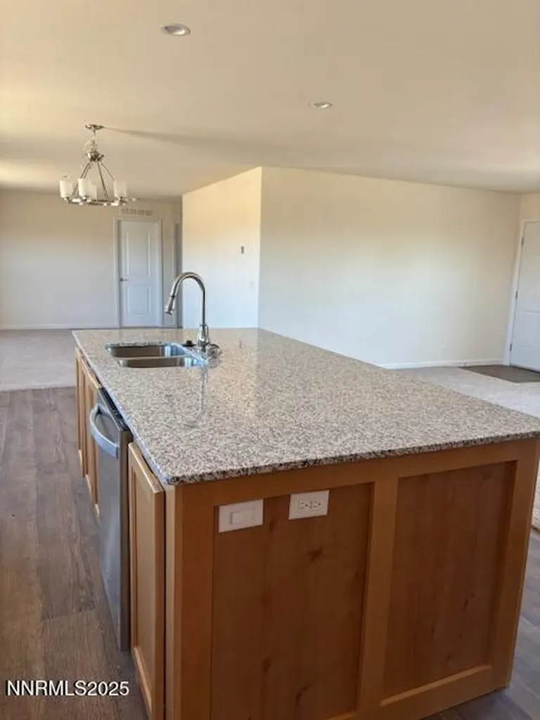 3599 Ardmore Silver Springs NV 89429