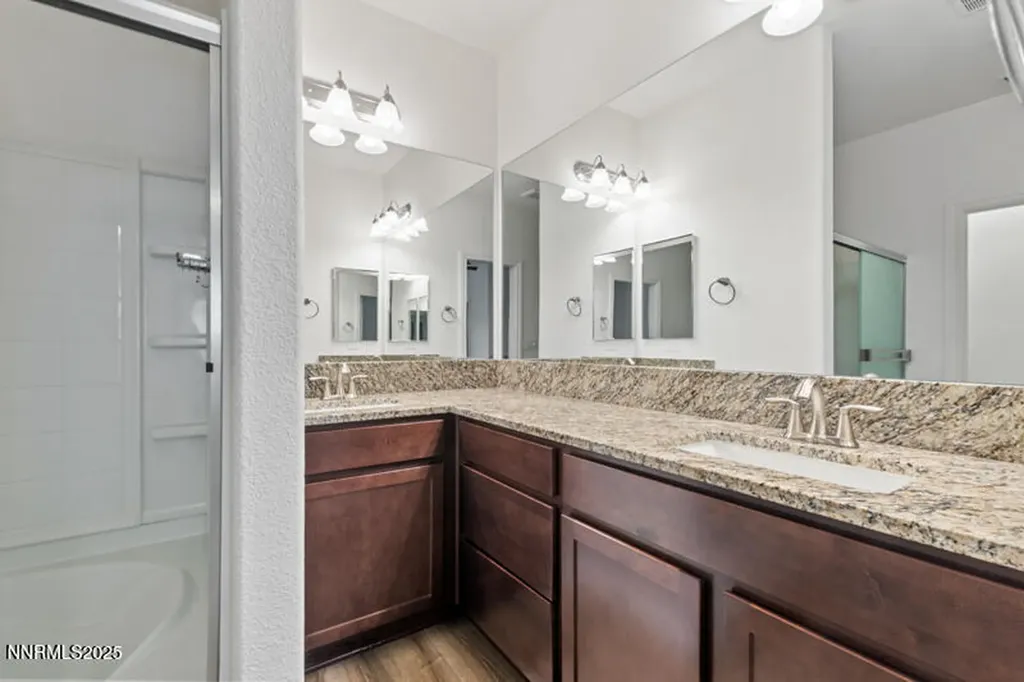 18697 Ginny Creek Reno NV 89508