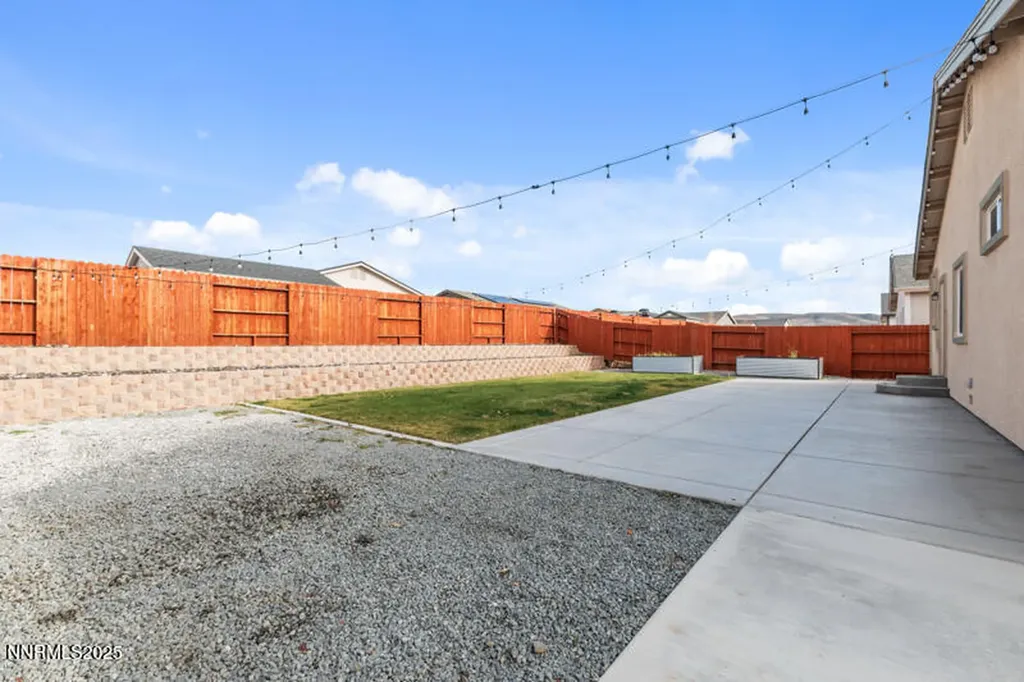 18697 Ginny Creek Reno NV 89508