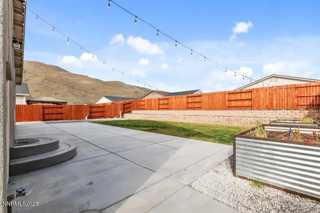 18697 Ginny Creek Reno NV 89508