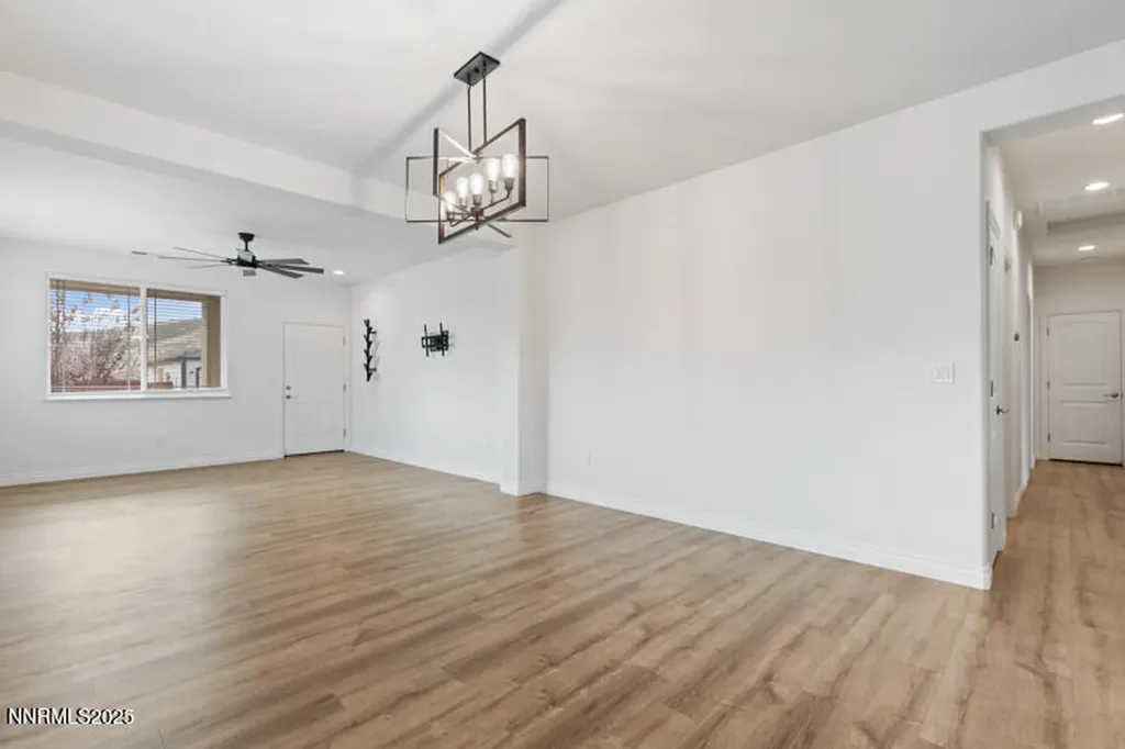 18697 Ginny Creek Reno NV 89508