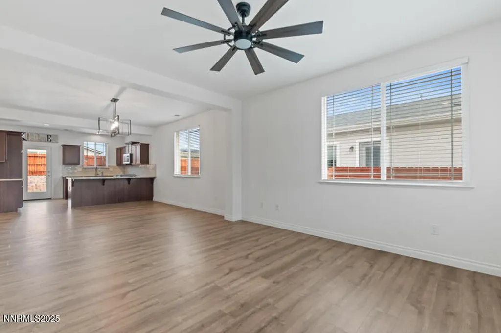 18697 Ginny Creek Reno NV 89508