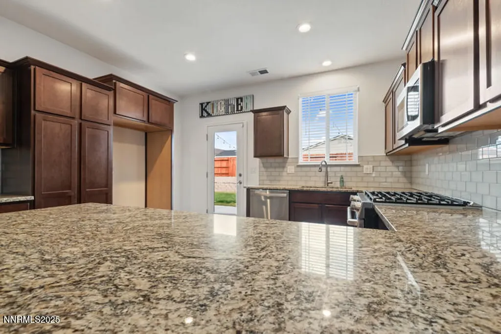 18697 Ginny Creek Reno NV 89508