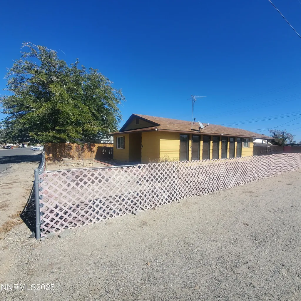 104 F Hawthorne NV 89415