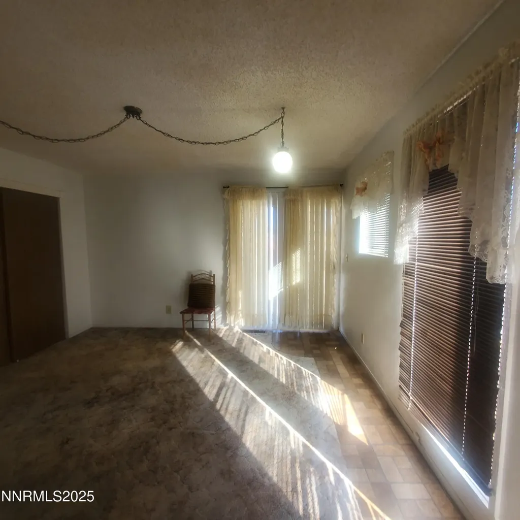 104 F Hawthorne NV 89415