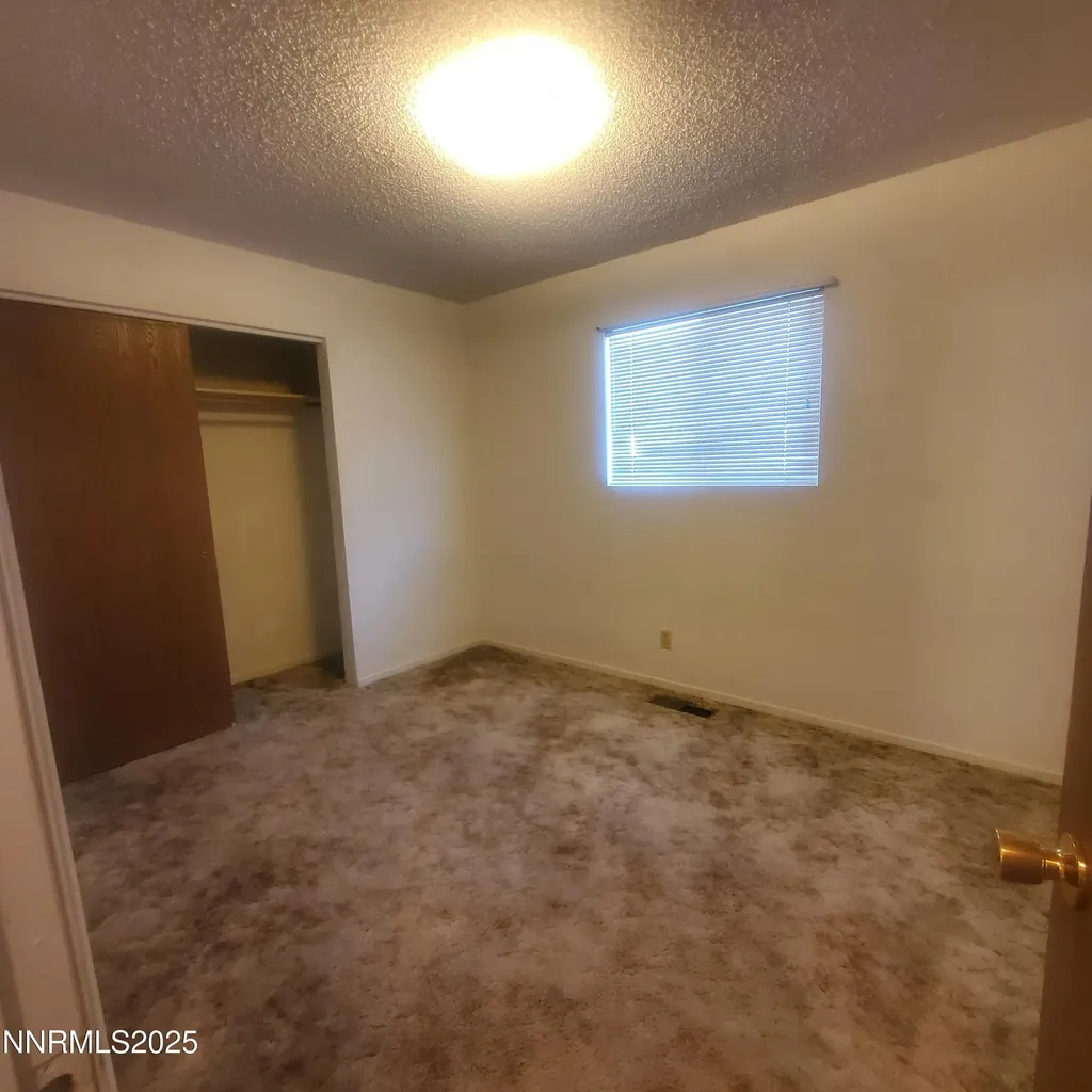104 F Hawthorne NV 89415