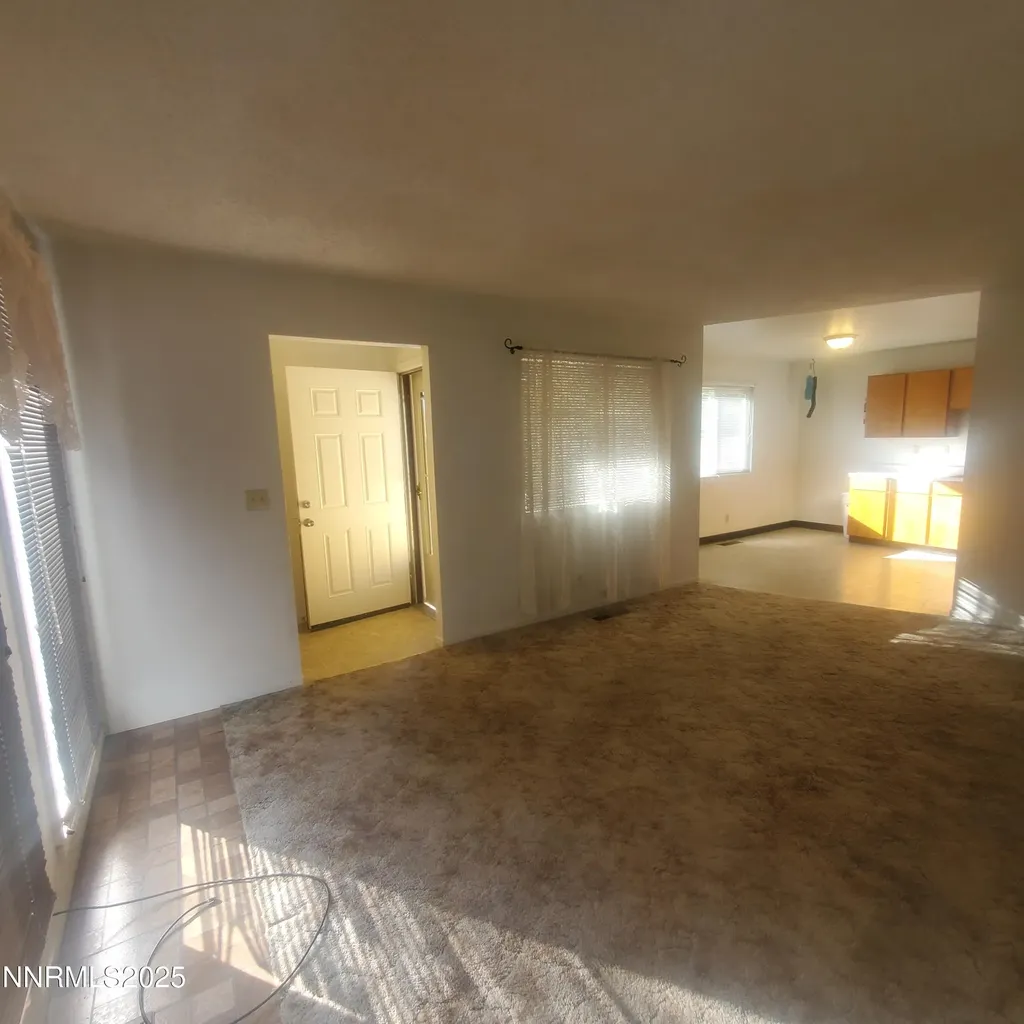 104 F Hawthorne NV 89415