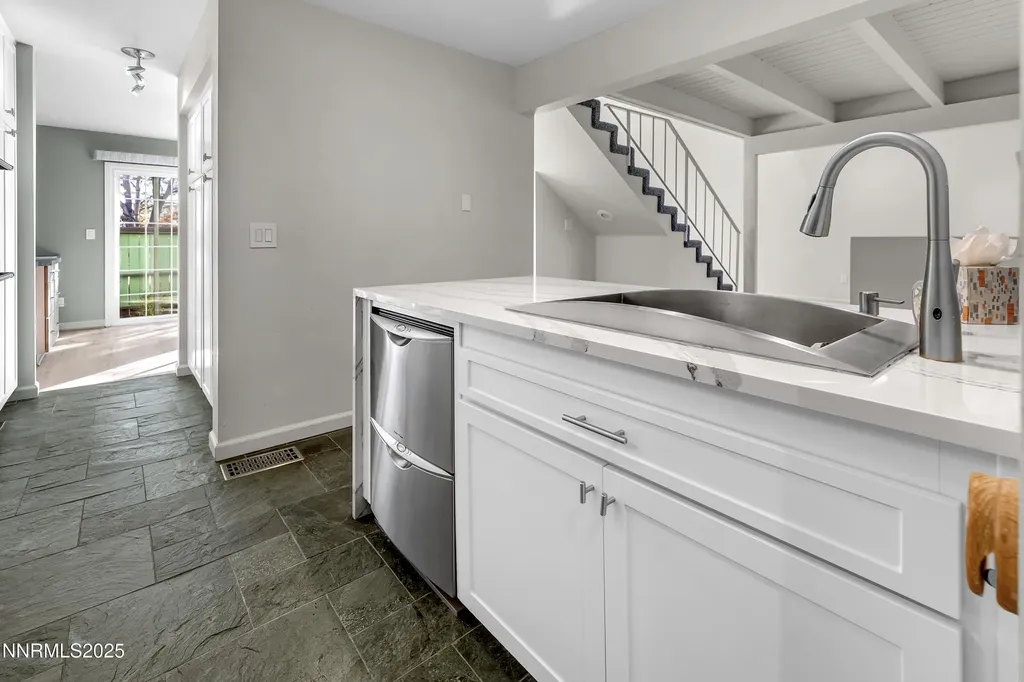 4314 Clyde Reno NV 89509