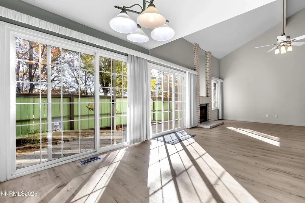 4314 Clyde Reno NV 89509