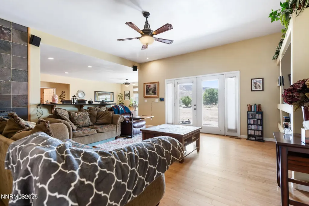 275 Imperial Dayton NV 89403
