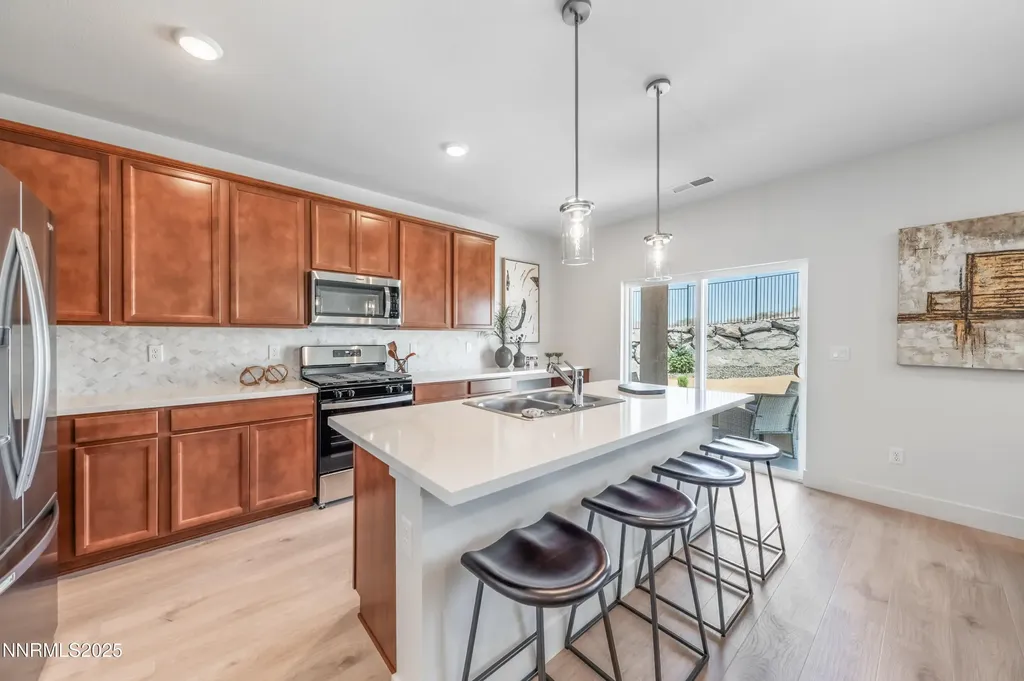5437 Horizon Heights Sun Valley NV 89433