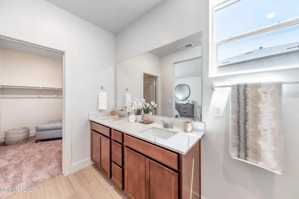 5437 Horizon Heights Sun Valley NV 89433