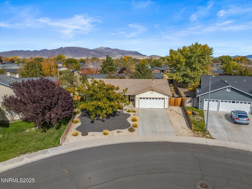 807 Lark Fernley NV 89408