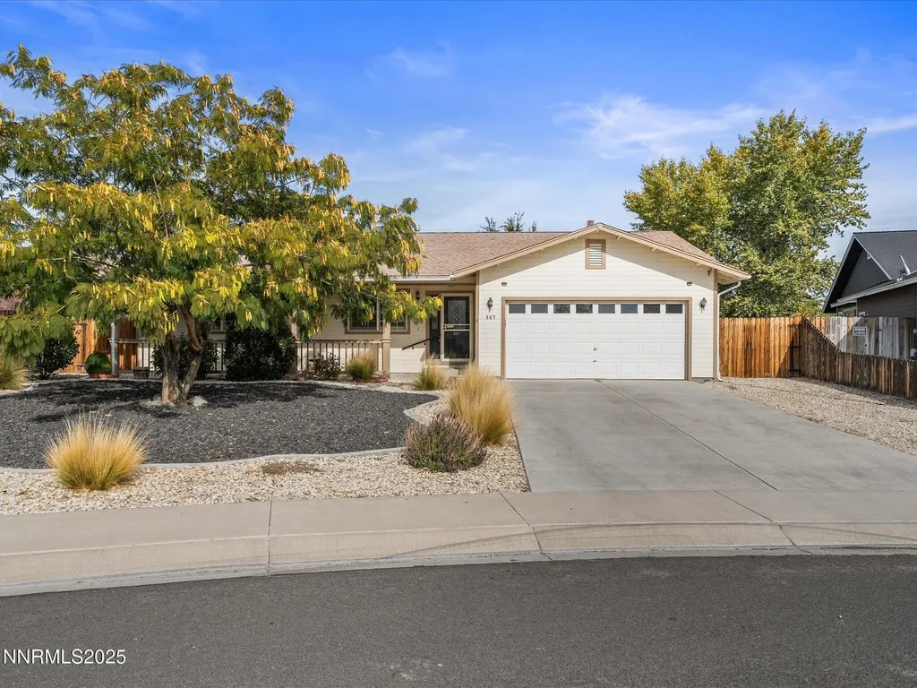 807 Lark Fernley NV 89408