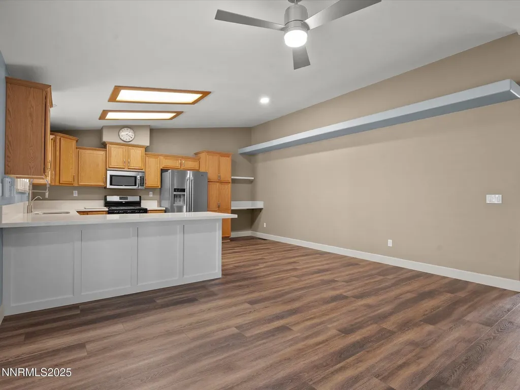 807 Lark Fernley NV 89408