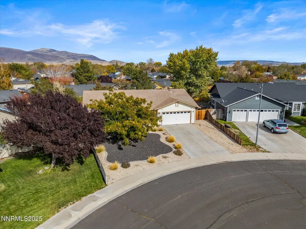 807 Lark Fernley NV 89408