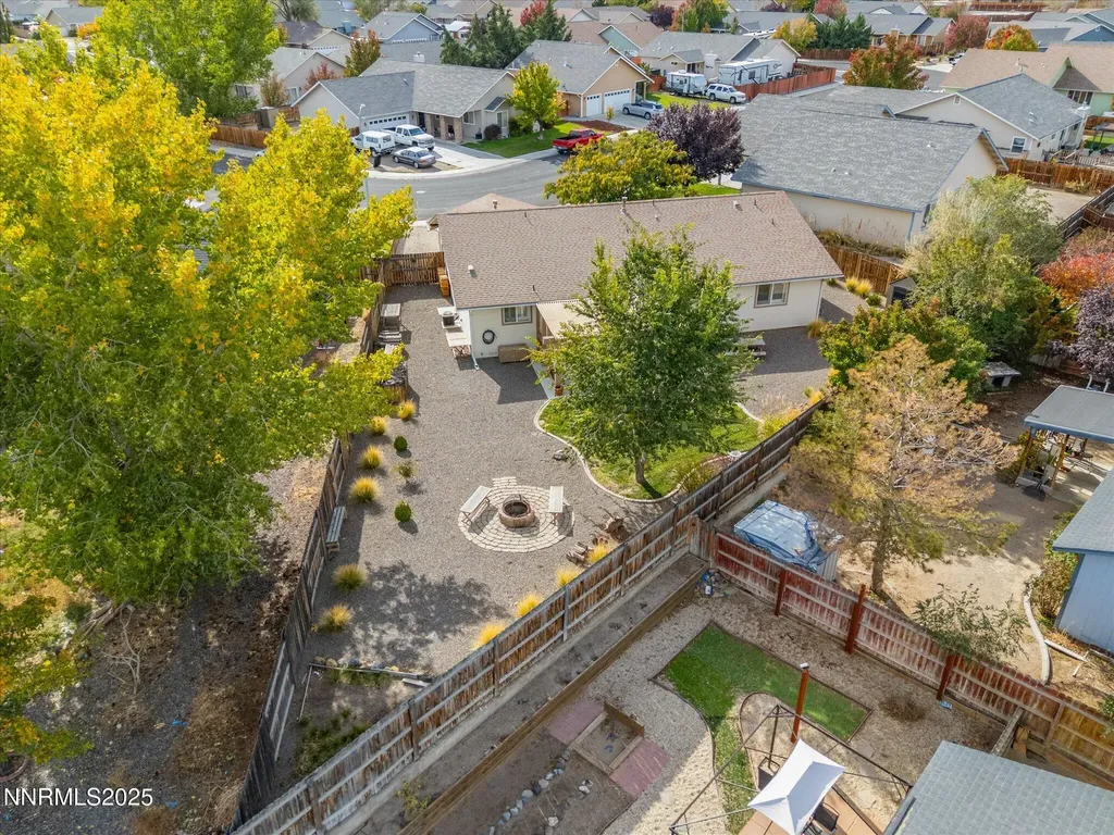 807 Lark Fernley NV 89408