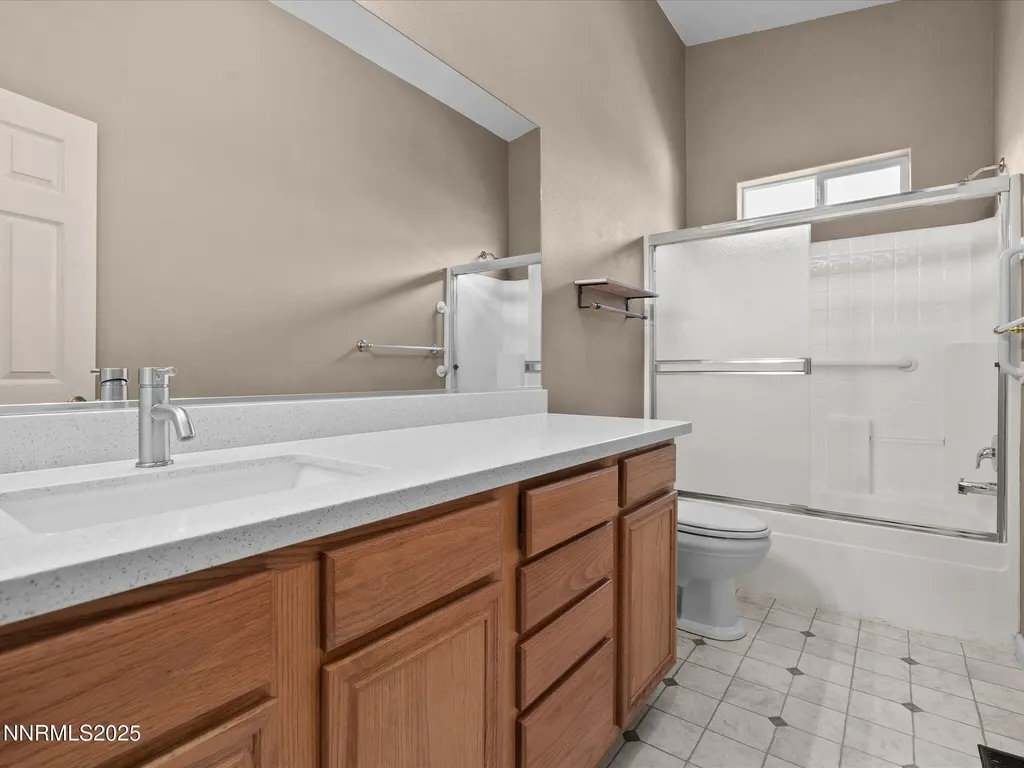 807 Lark Fernley NV 89408