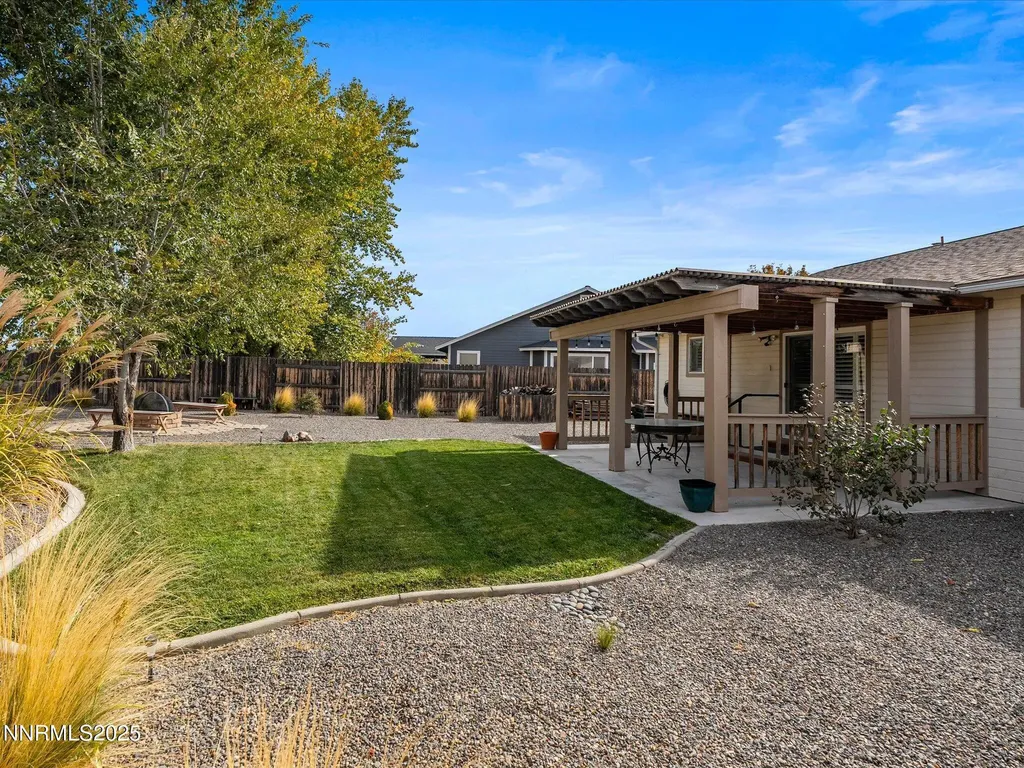 807 Lark Fernley NV 89408