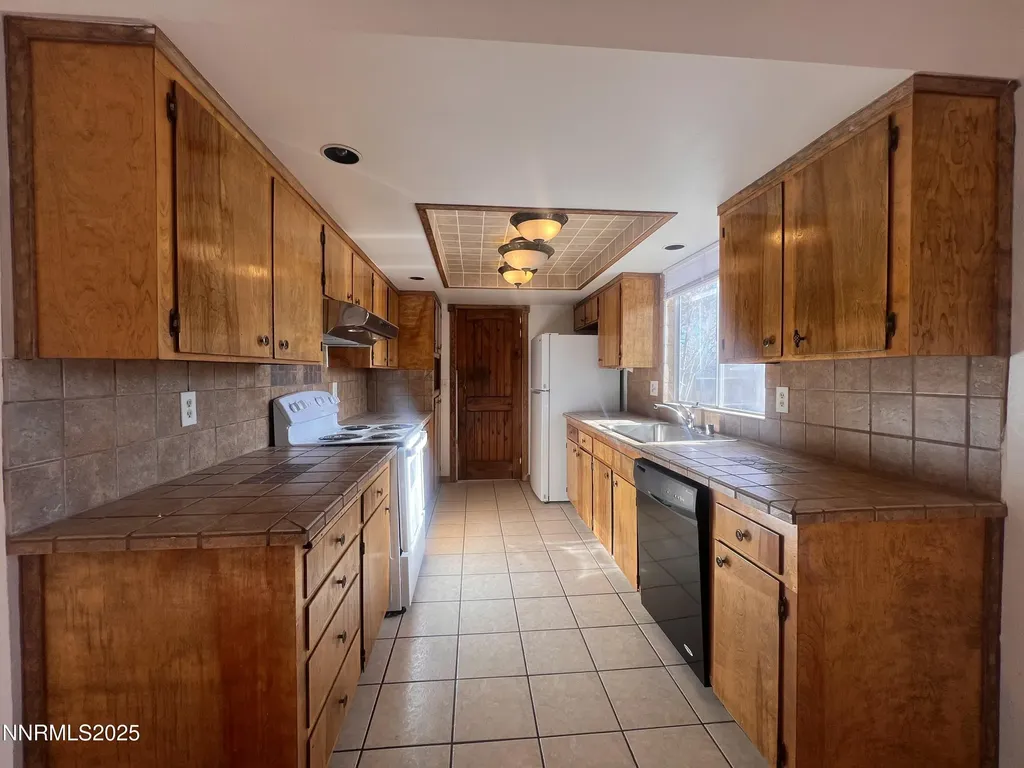 779 D Fernley NV 89408