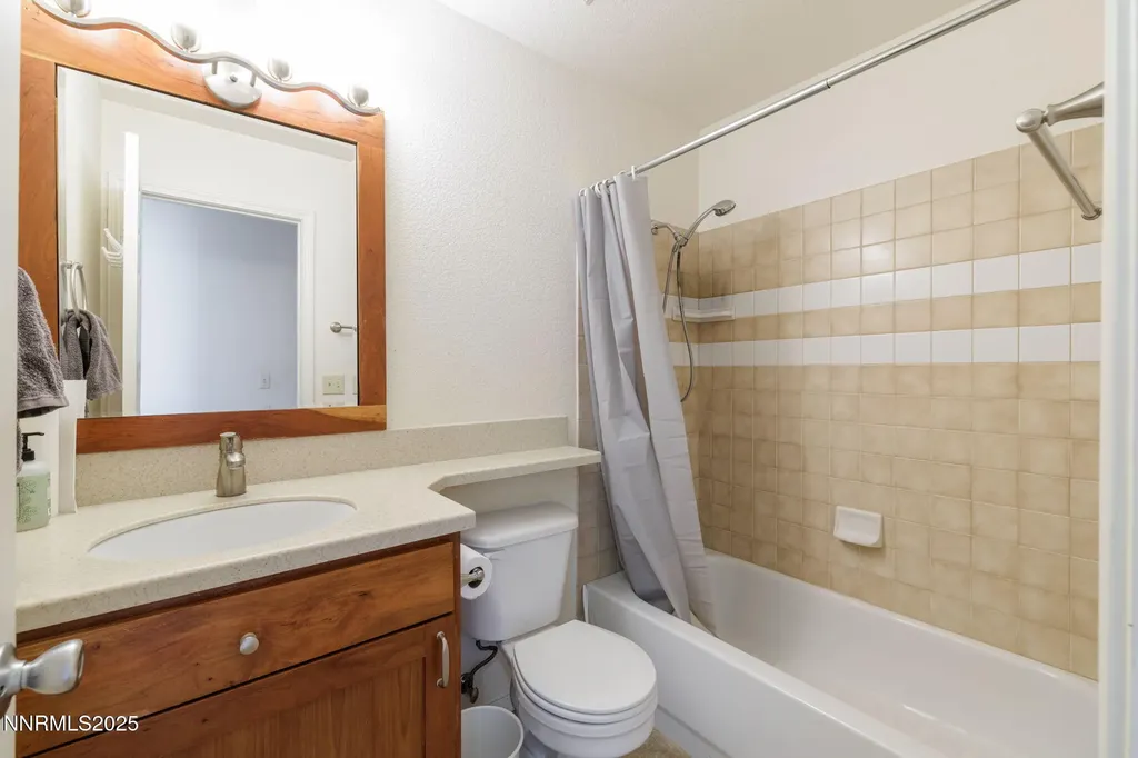 985 Hilltop Carson City NV 89705