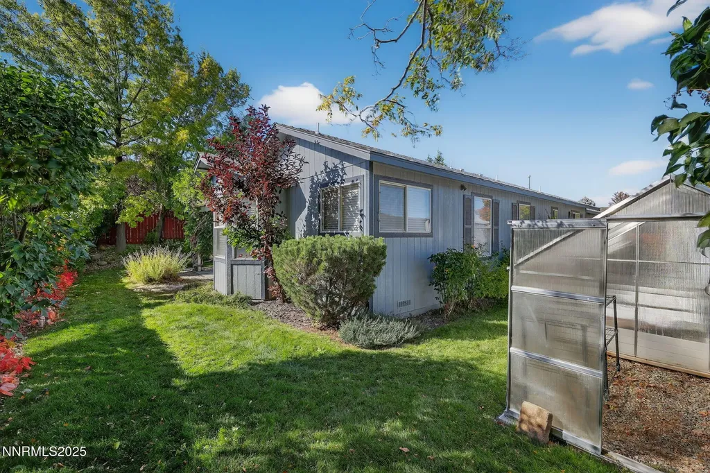 985 Hilltop Carson City NV 89705