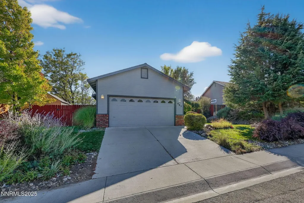 985 Hilltop Carson City NV 89705