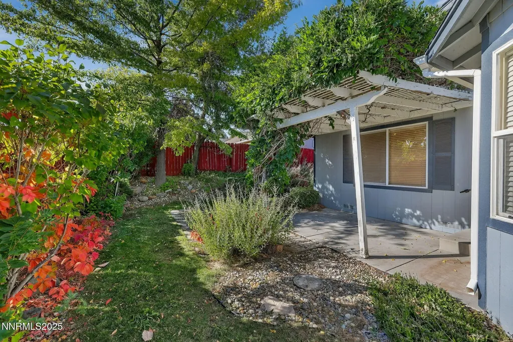 985 Hilltop Carson City NV 89705