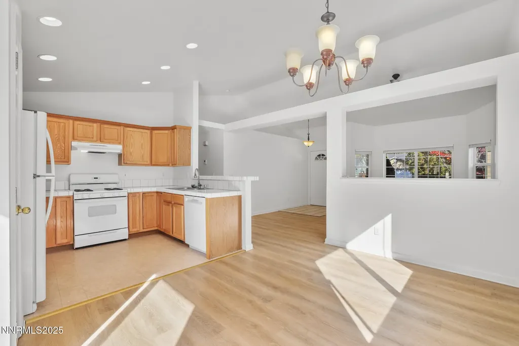 1464 Edlesborough Gardnerville NV 89410