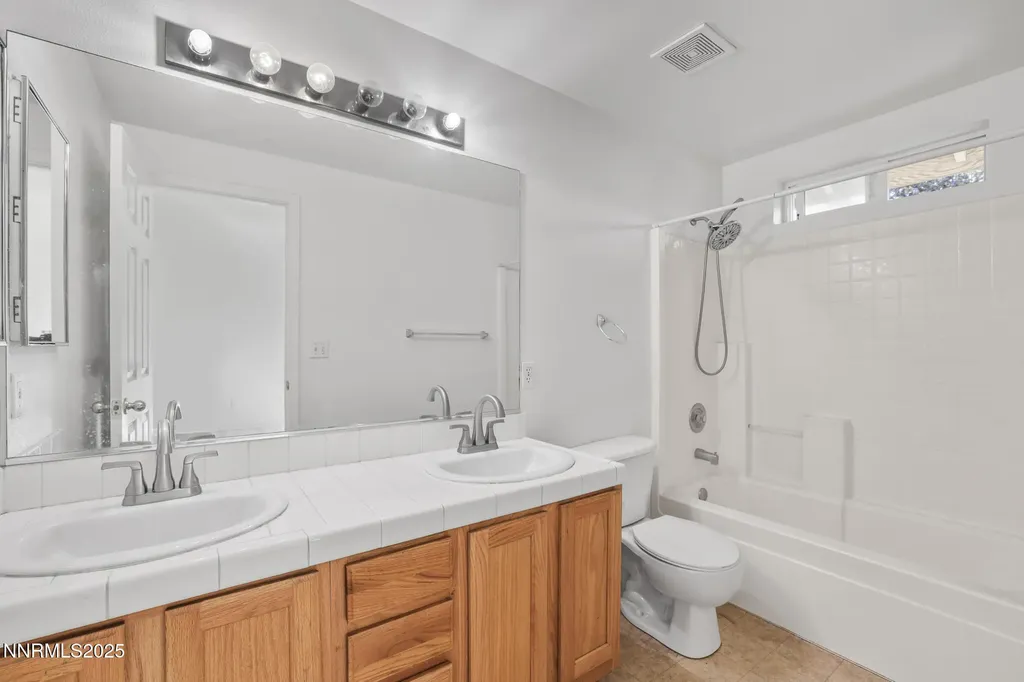 1464 Edlesborough Gardnerville NV 89410