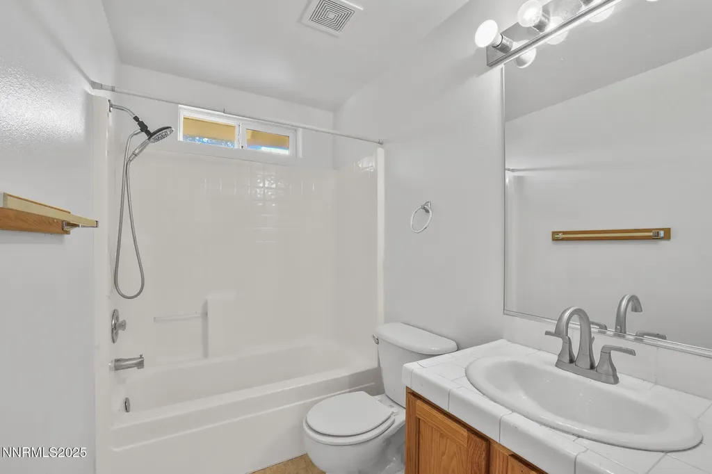 1464 Edlesborough Gardnerville NV 89410