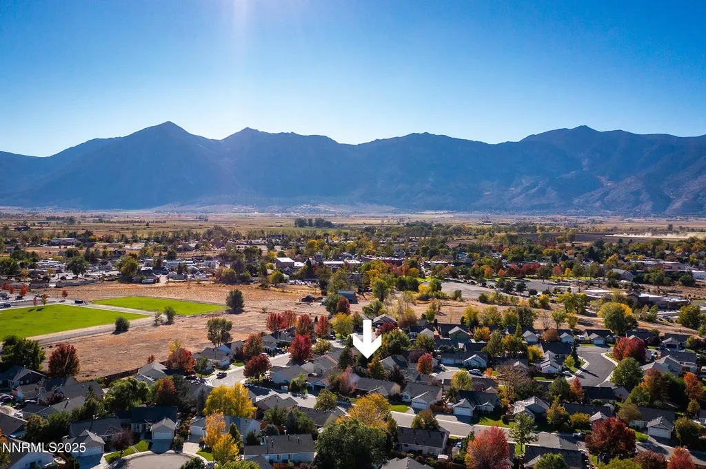 1464 Edlesborough Gardnerville NV 89410