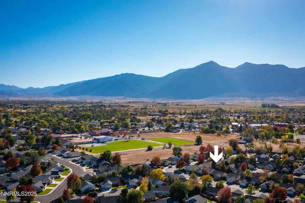 1464 Edlesborough Gardnerville NV 89410