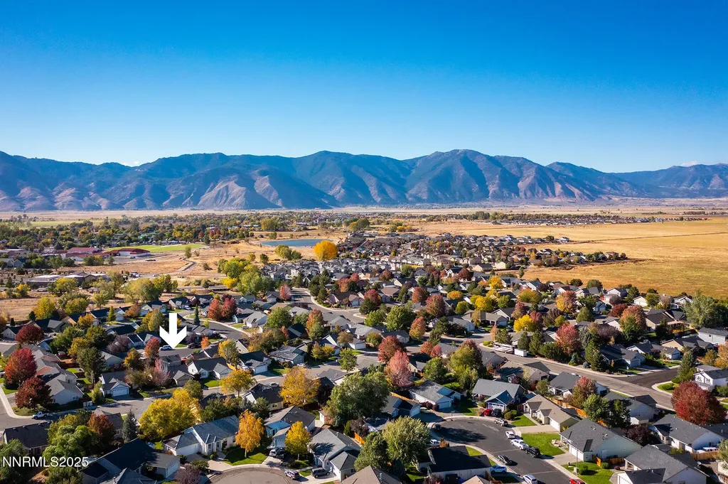 1464 Edlesborough Gardnerville NV 89410