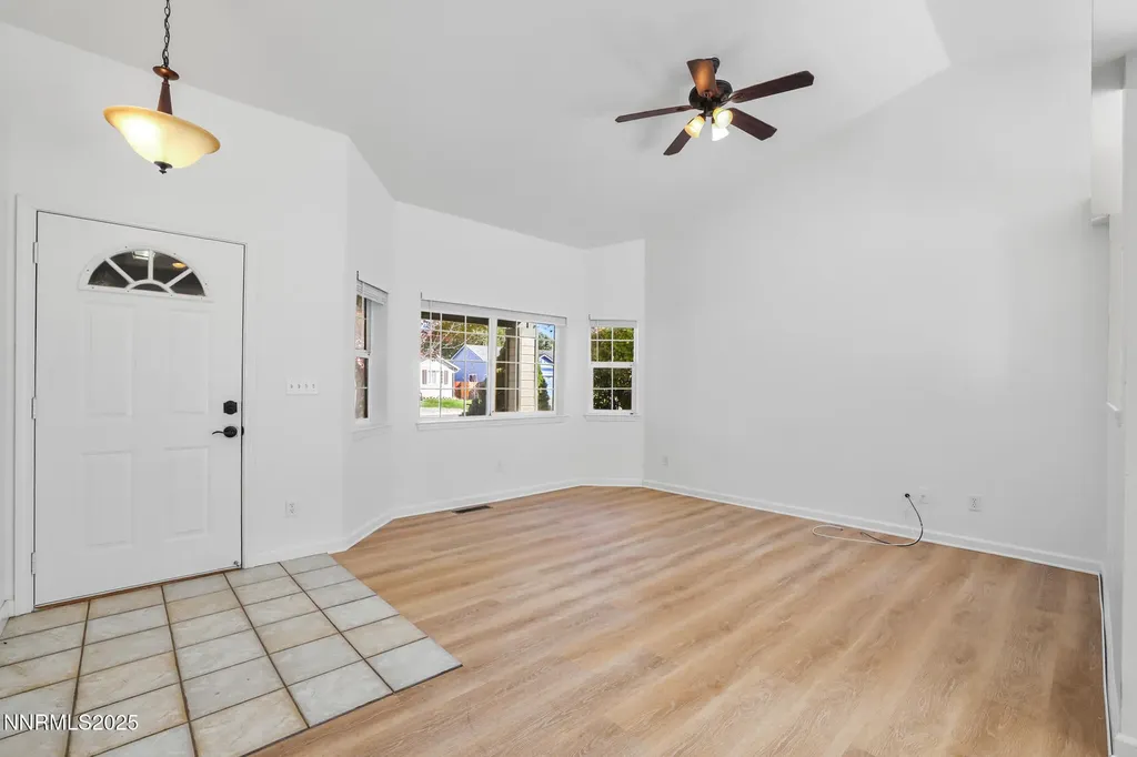 1464 Edlesborough Gardnerville NV 89410
