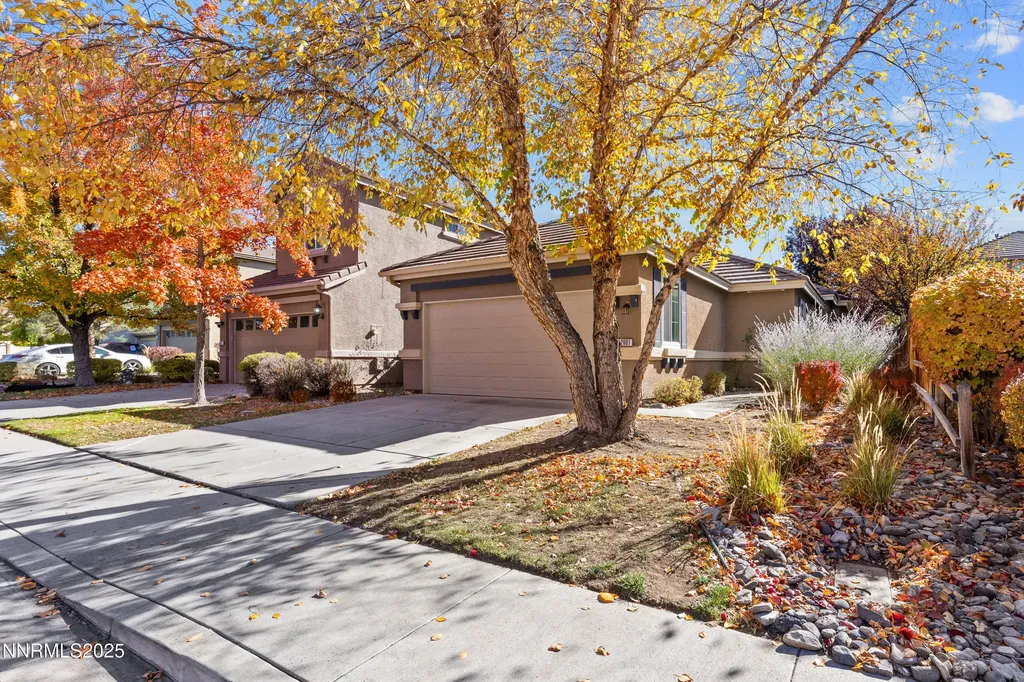 2661 Lawry Sparks NV 89436