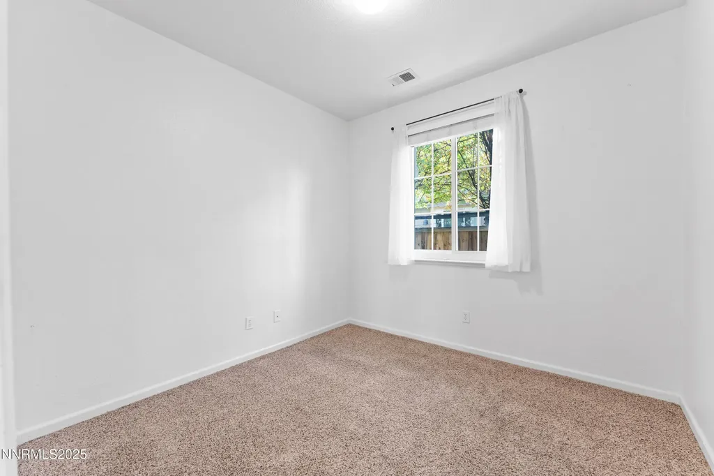 2661 Lawry Sparks NV 89436