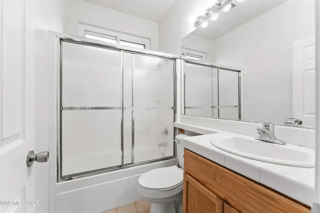 2661 Lawry Sparks NV 89436