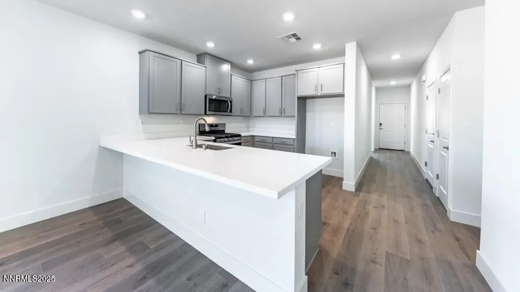 1283 Coco Carson City NV 89705