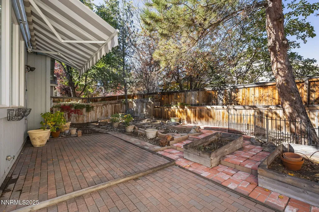 825 Caughlin Reno NV 89519