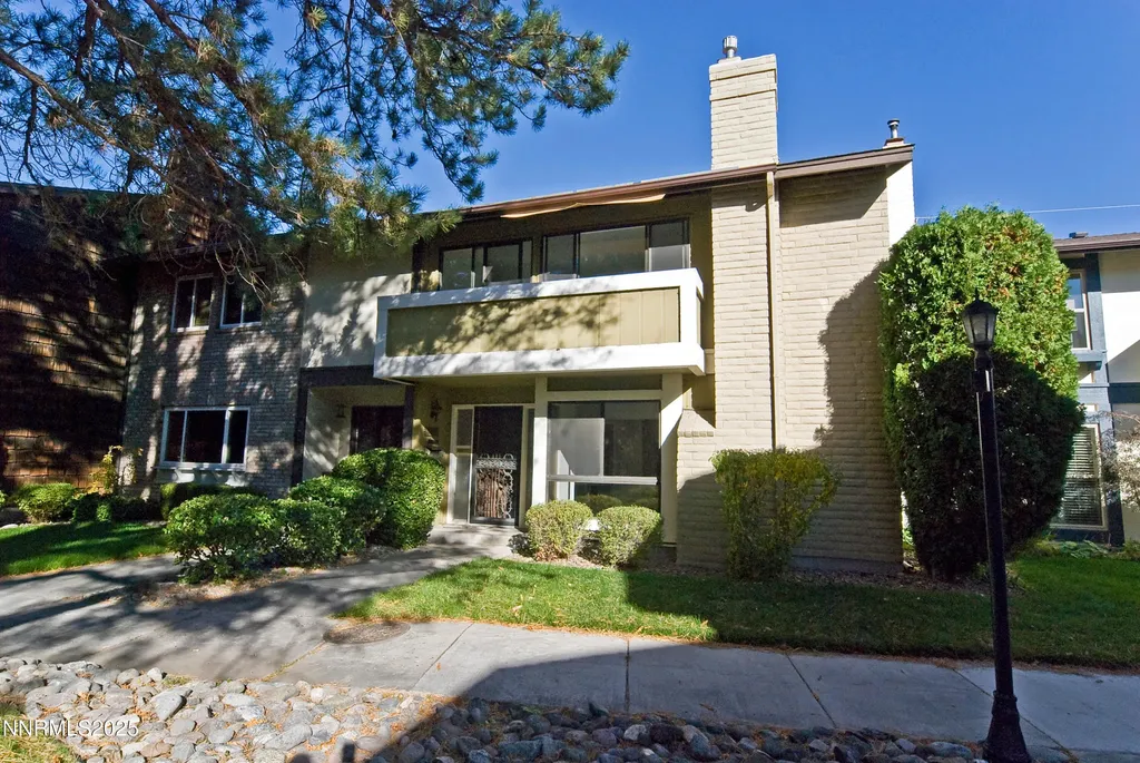 1433 Foster Reno NV 89509