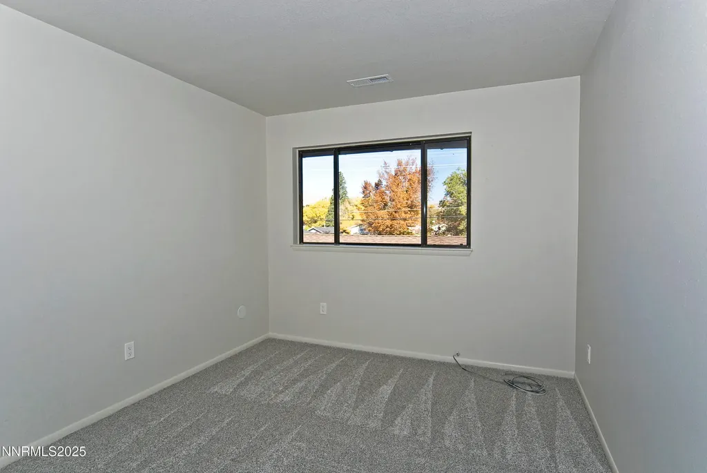 1433 Foster Reno NV 89509