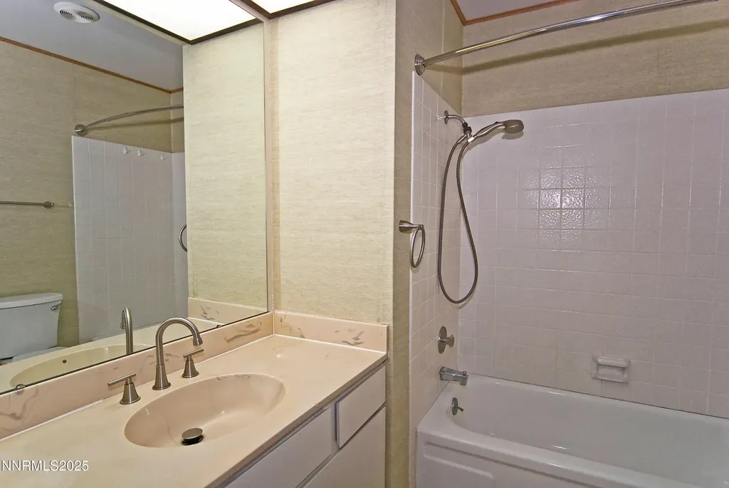 1433 Foster Reno NV 89509