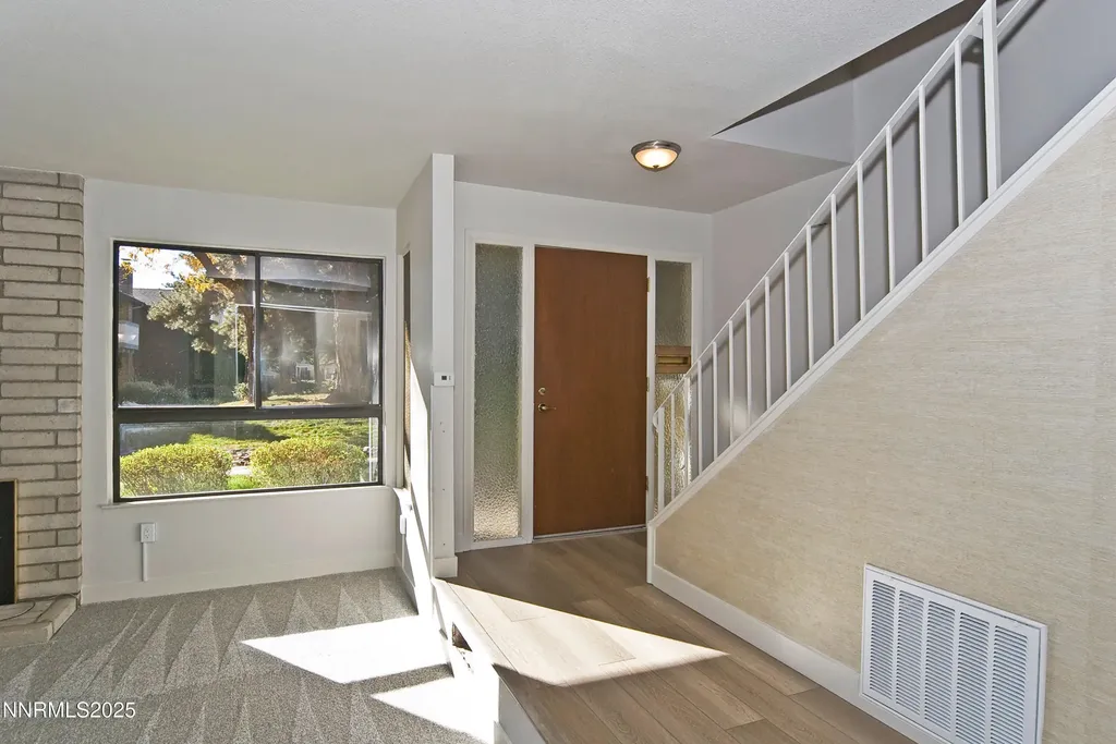 1433 Foster Reno NV 89509